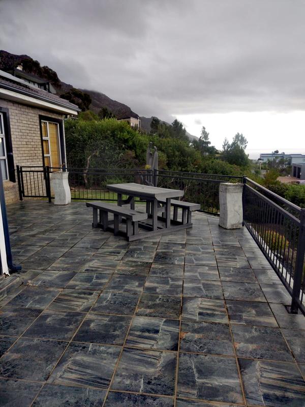 3 Bedroom Property for Sale in Gordons Bay Western Cape